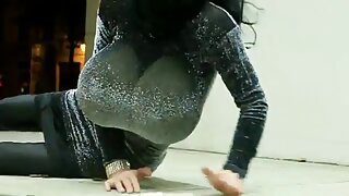 مکمل شکل والی خواتین ...